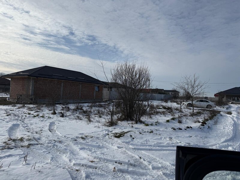 Domnesti, strada Ghioceilor, vand 2 loturi de teren intravilan.